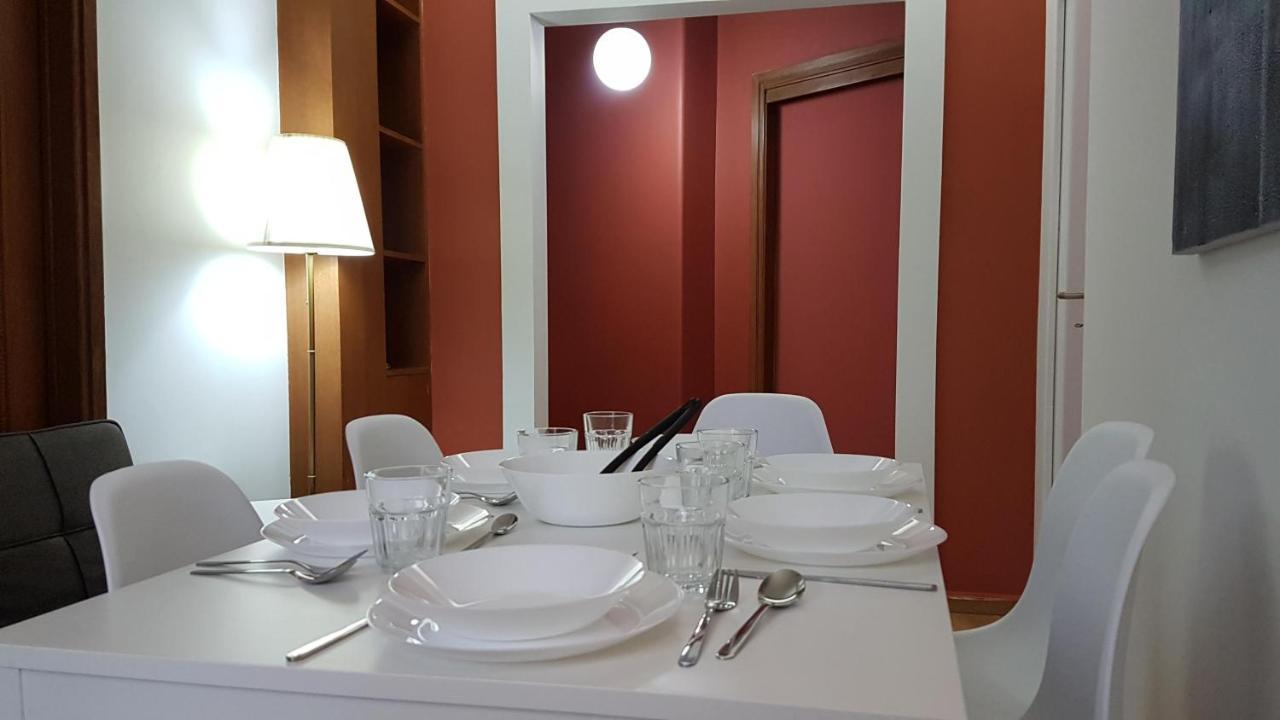 Apricot Apartment - Athens Center, 6 Bd, 2.5 Bath Ngoại thất bức ảnh